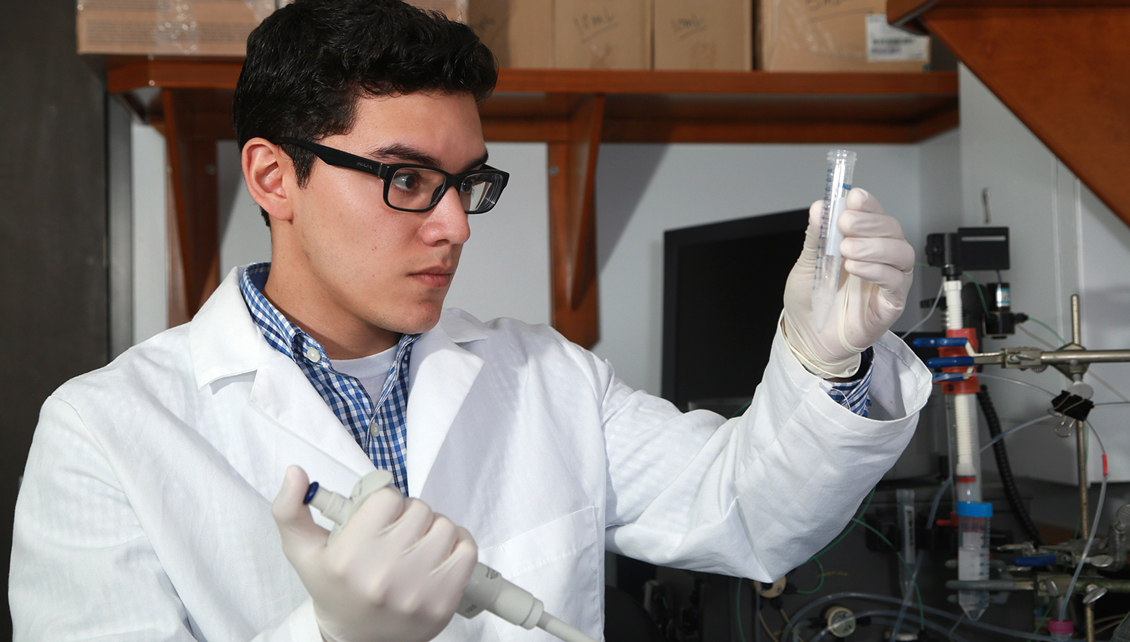 photo of Blanco in lab